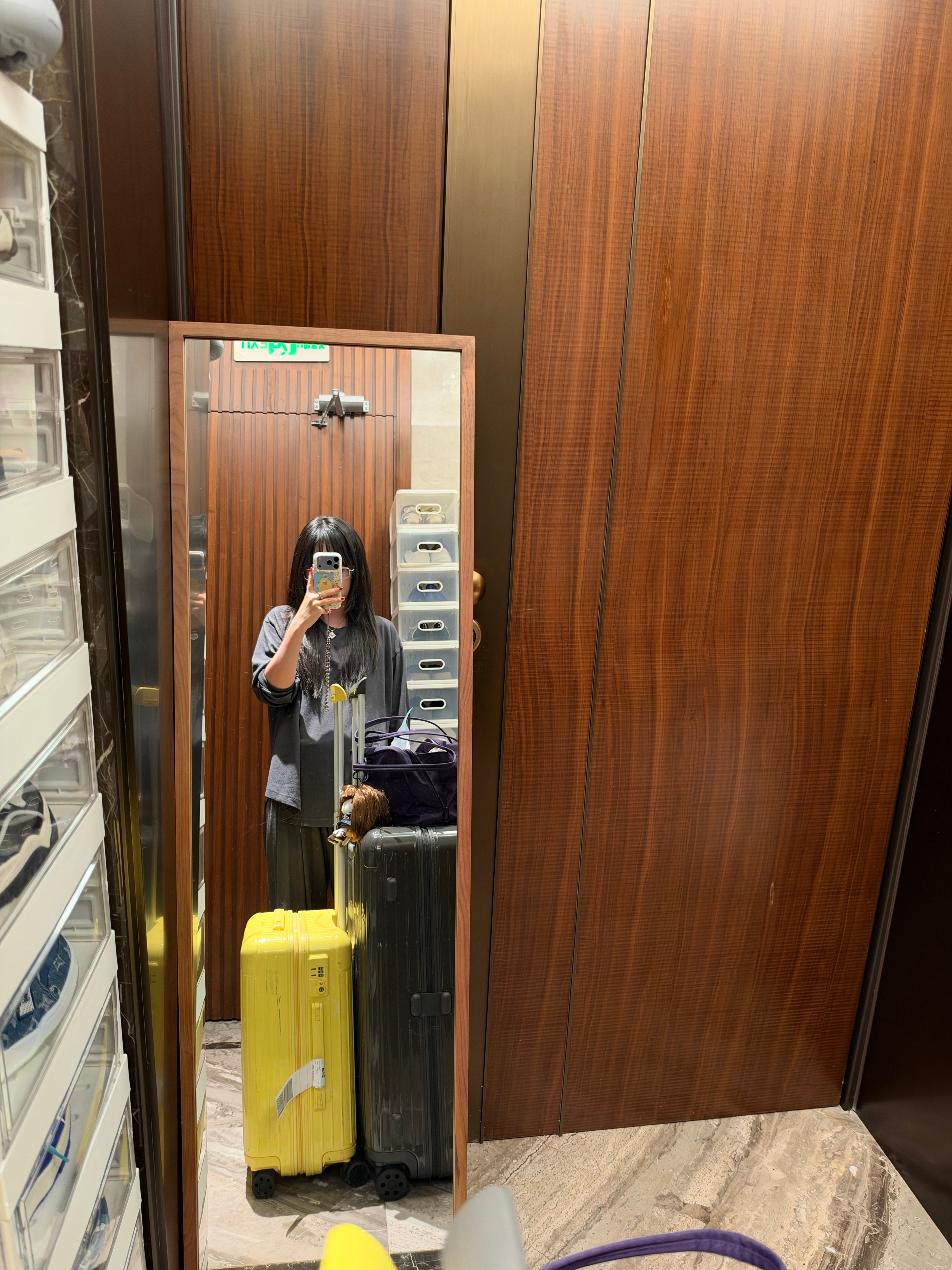 美食节目暂缓 旅行节目开更（我就这样又又又穿睡衣坐飞机 ​​​