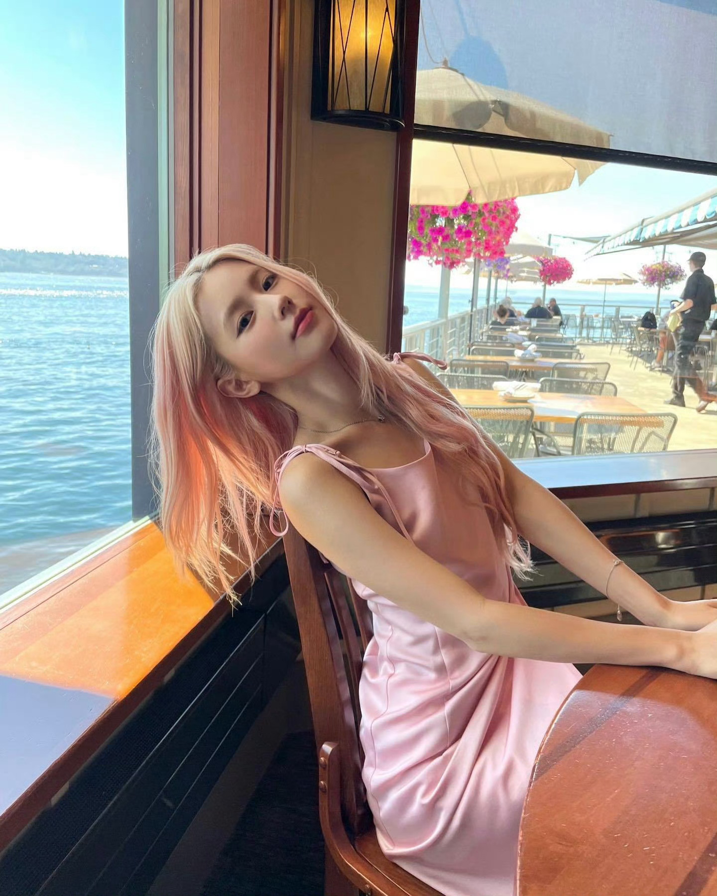 最喜欢的一组赵美延夏日照片🌴🍧 ​​​