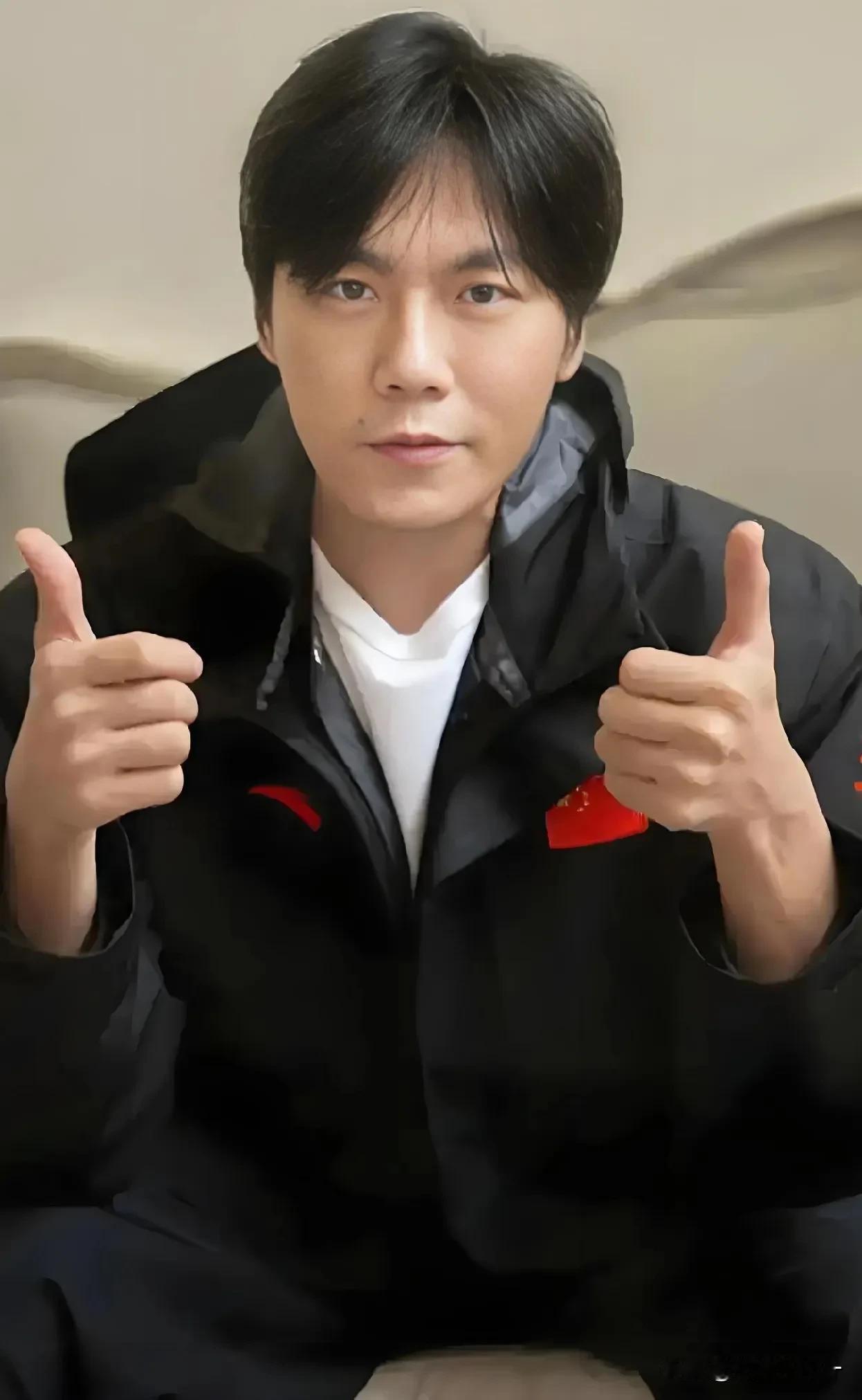 秦昊，

真的是一个很玄的演员，

倒不是说他演的卢少骅很信命，而是他演的卢少骅
