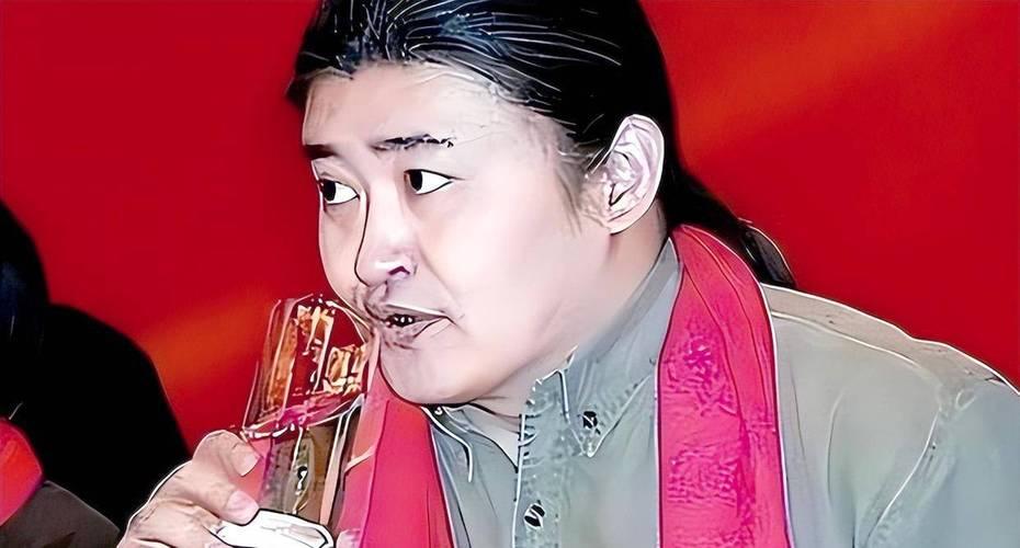 看淡名利！歌王刘欢拒绝无休止商演，通透的人生态度引人深思
 
主持人问刘欢ico