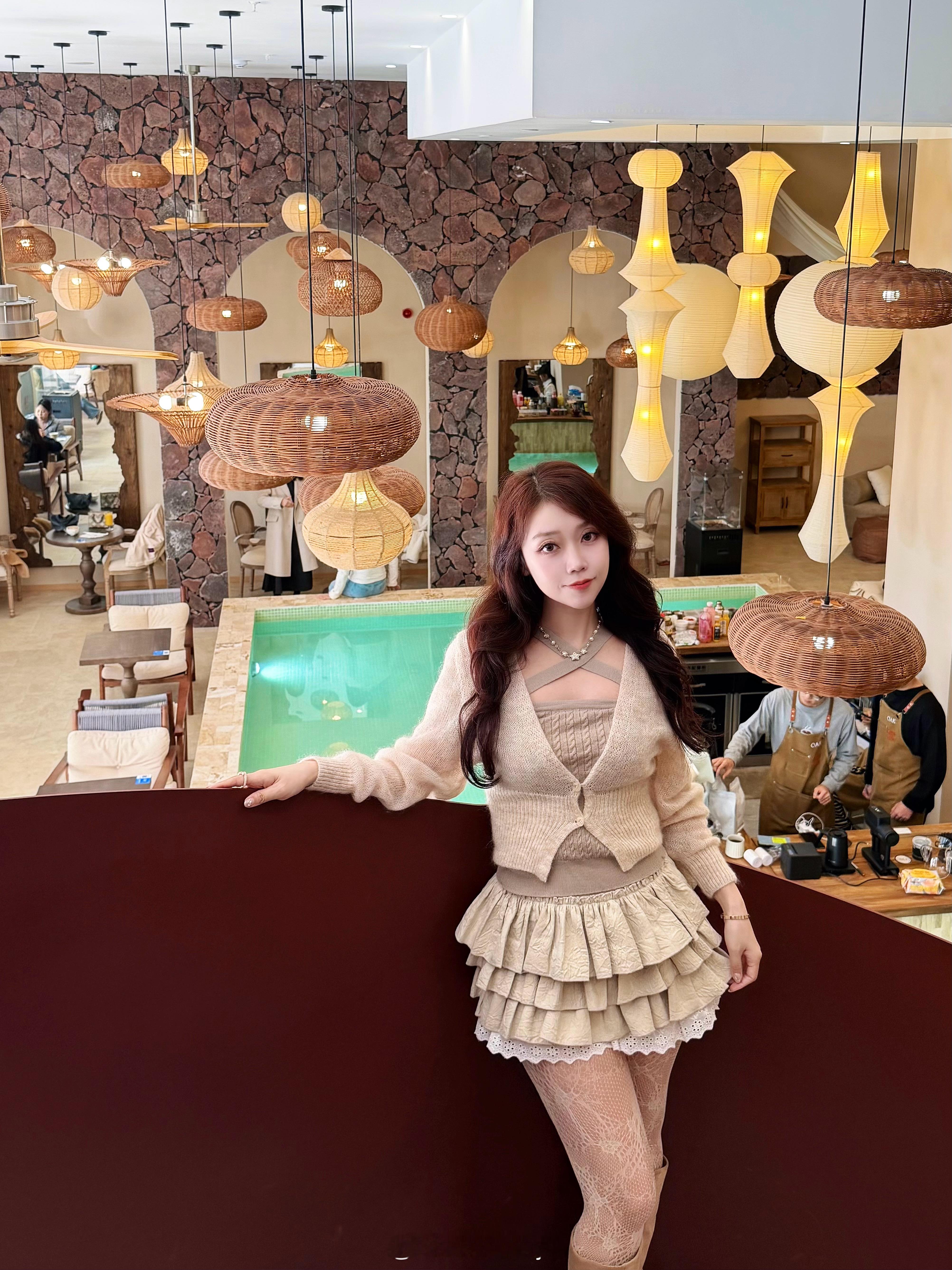 ₍ᐢ˶˃𖥦˂˶ᐢ₎ 🧁⋆｡˚🪄今天穿什么ootd 青岛·OAK橡树咖啡