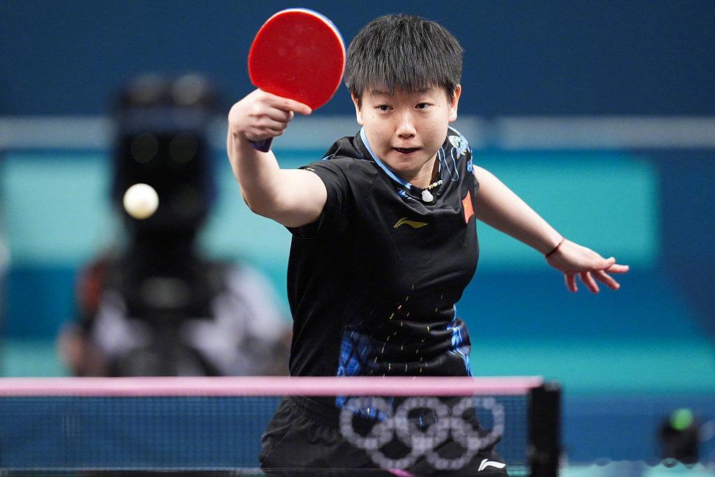 【 邓亚萍称孙颖莎2024收获大于遗憾 】 邓亚萍希望孙颖莎还是做自己 据北青体