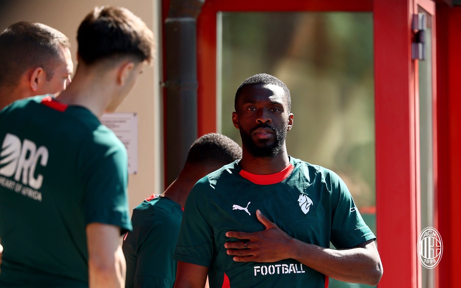 【训练组图】 🔴⚫️ Forza Milan ！！！💪🏻sempremil