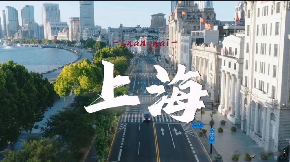 今天看到小姐姐介绍仰望U8L，
专门看了看她的介绍，
挺不错的，她表示仰望U8L