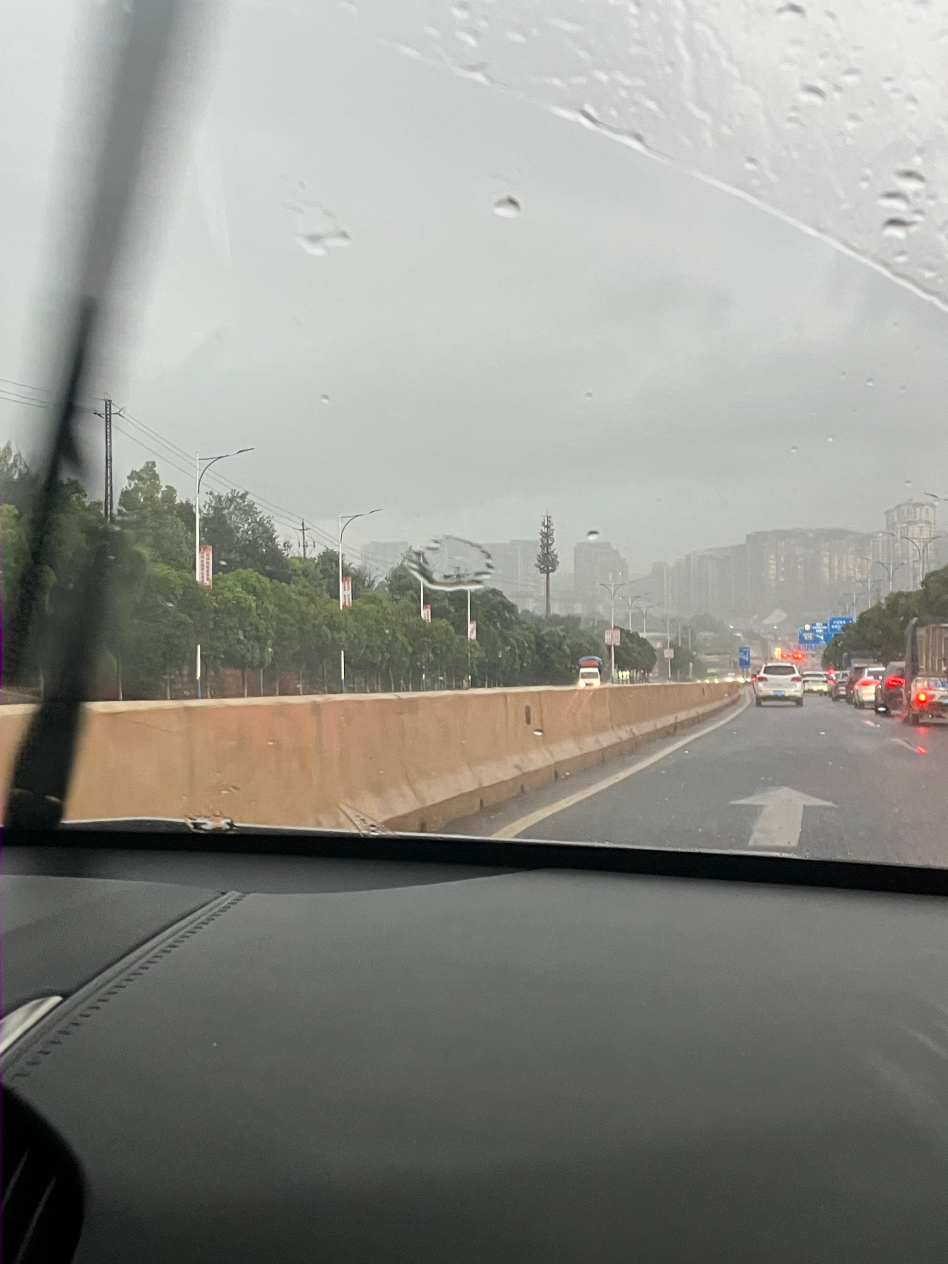 大暴雨来袭 