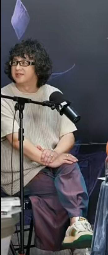 张震说我是所有人的童年噩梦 宿舍熄灯后的经典收听回忆，全都是张震讲故事！成为几代