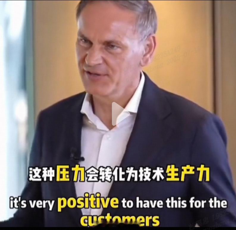 对手是支点！大众CEO盛赞比亚迪：有你是好事！ 大众集团全球CEO奥博穆在采访中
