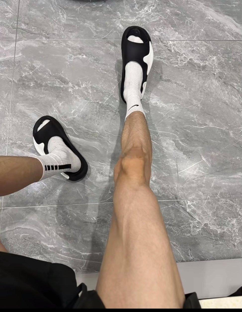 欣赏艺术品 ​​​