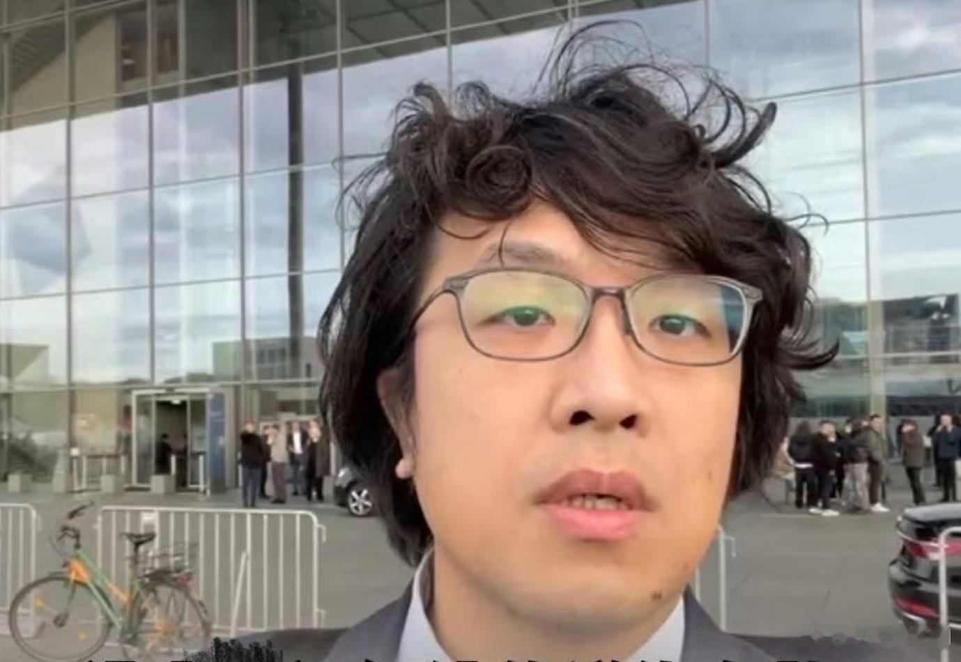 沈伯洋现身德国，妄称不会退缩，要出席德国国会听证会做证。 