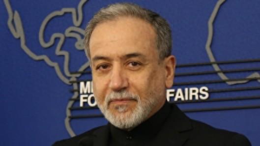 【热点评述】伊朗外长称，美国请求谈判。这到底是怎么一回事？
据央视新闻消息，正在