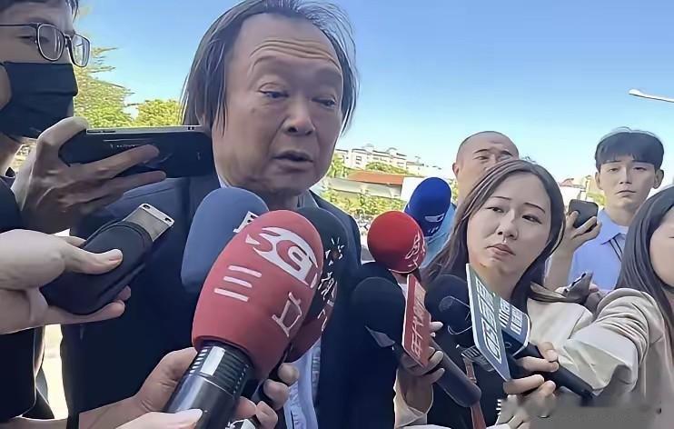 从父亲叛变致1800名地下党人遭捕、英烈就义，到儿子王世坚甘当“台独”急先锋，这