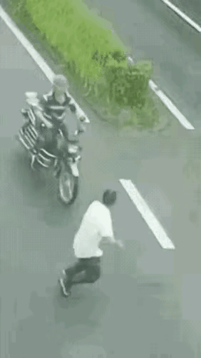 这么精准，应该去国足当守门员发挥余热！而不是在这里碰瓷！