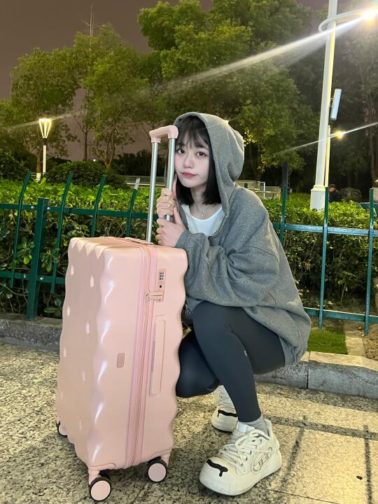 少女的成长在第一次离家出走