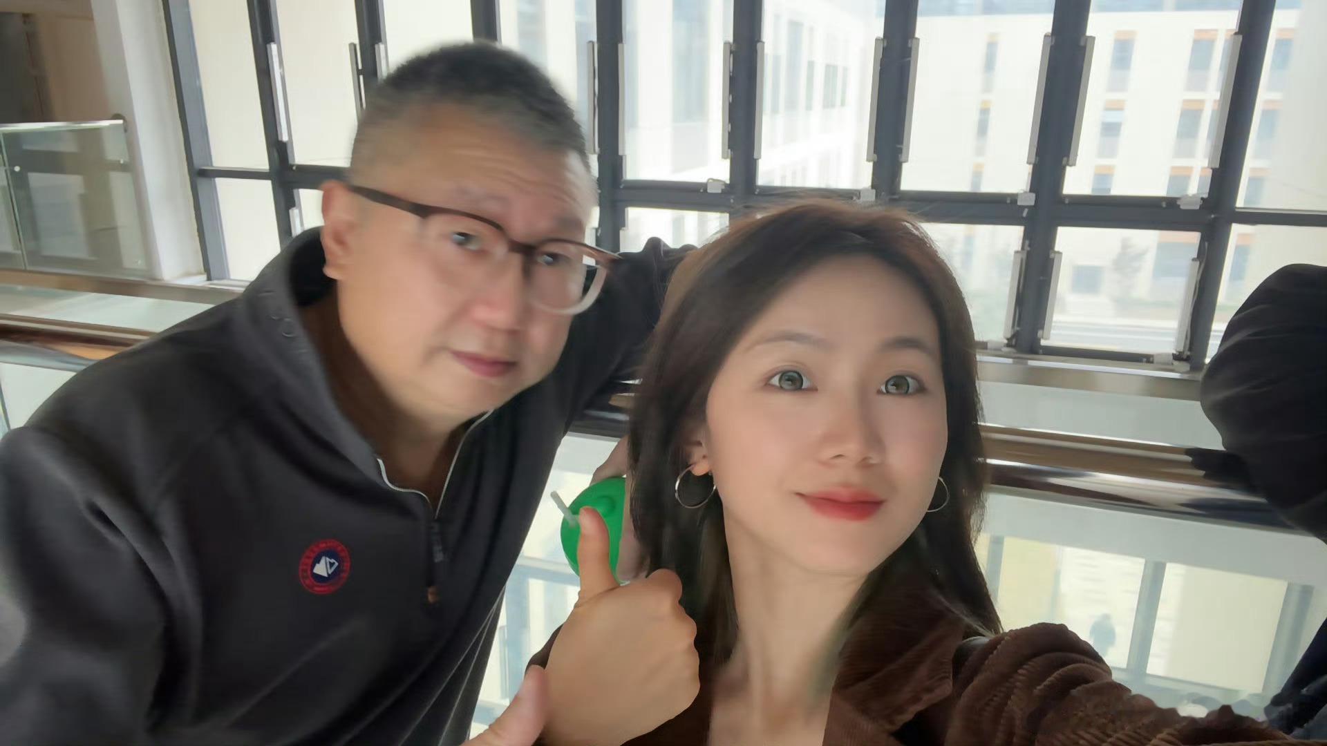 向琴琴刘良互相取关刘良向琴琴互相取关 向琴琴和刘良取关了，两人不是师徒关系吗，法