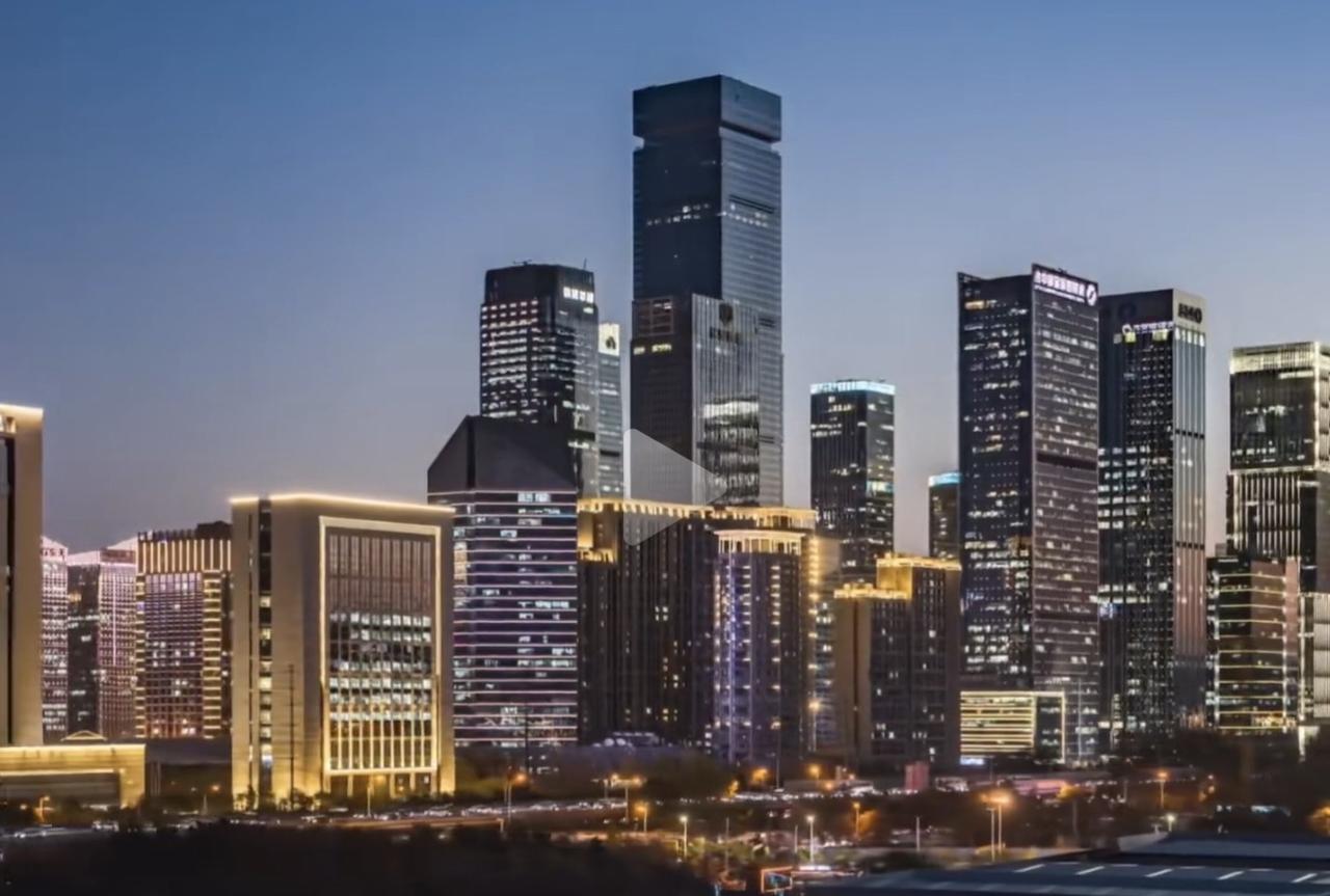 这是哪个城市，感觉比深圳气场还足[大笑][大笑][大笑]