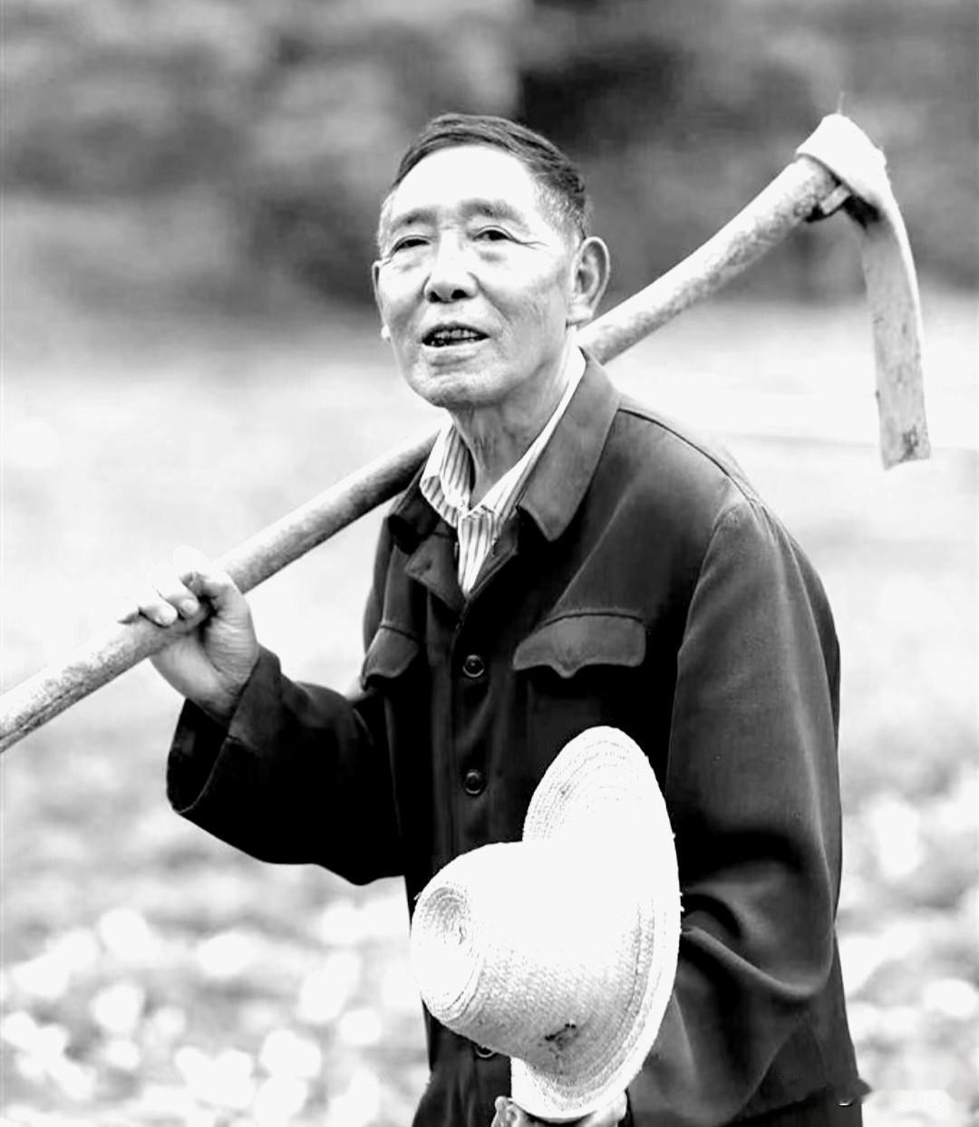 1997年，罗官章正式退休，本来操劳一辈子，完全可以留在县城享福、安度晚年。可谁