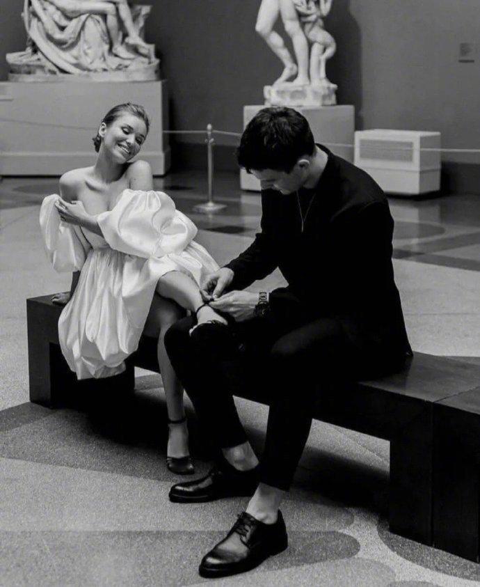 你发现没，身边过得好的夫妻，关系和谐的家庭，他们都有一个共性。那就是，家里边一定