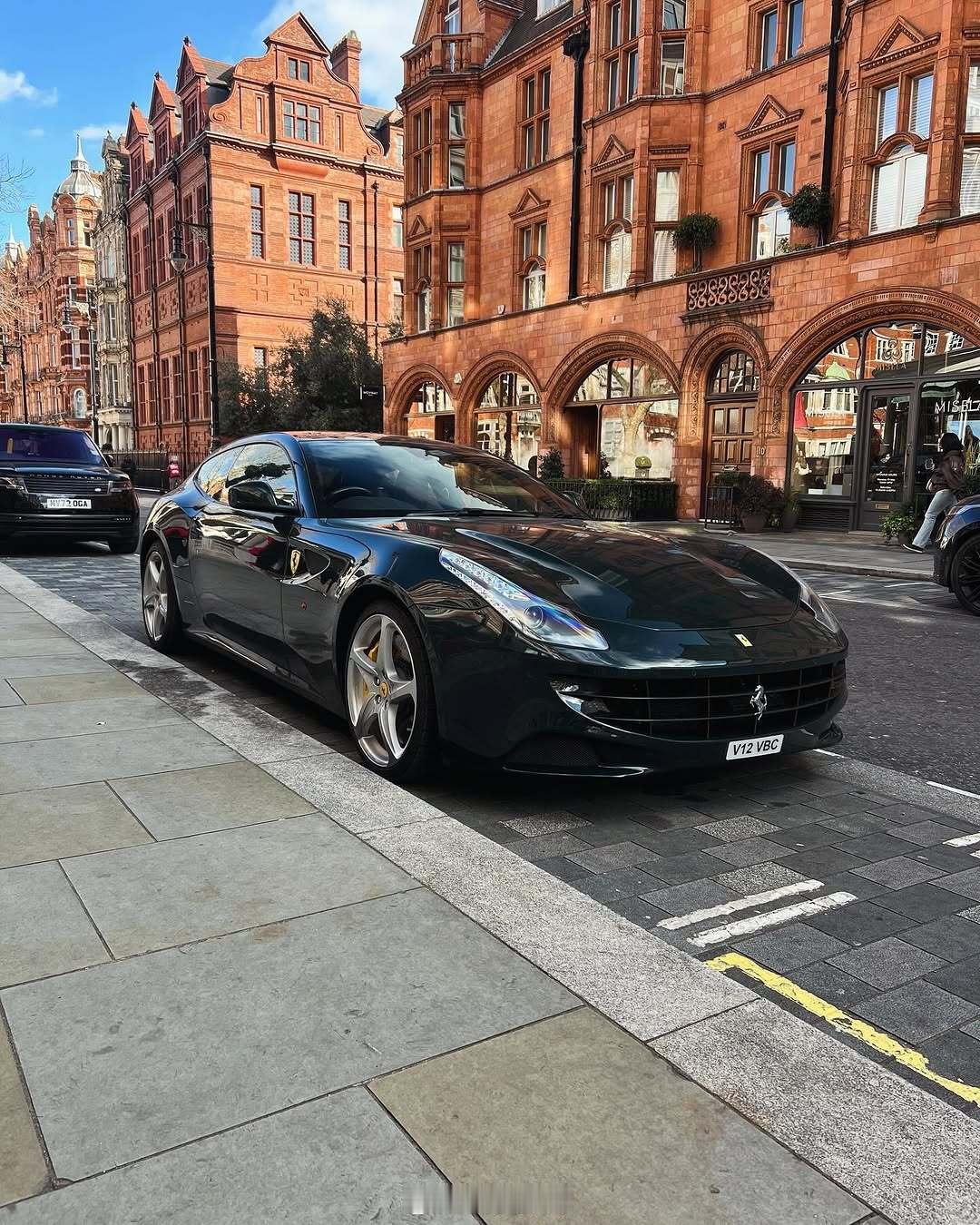 Ferrari FF[耶][耶] ​​​