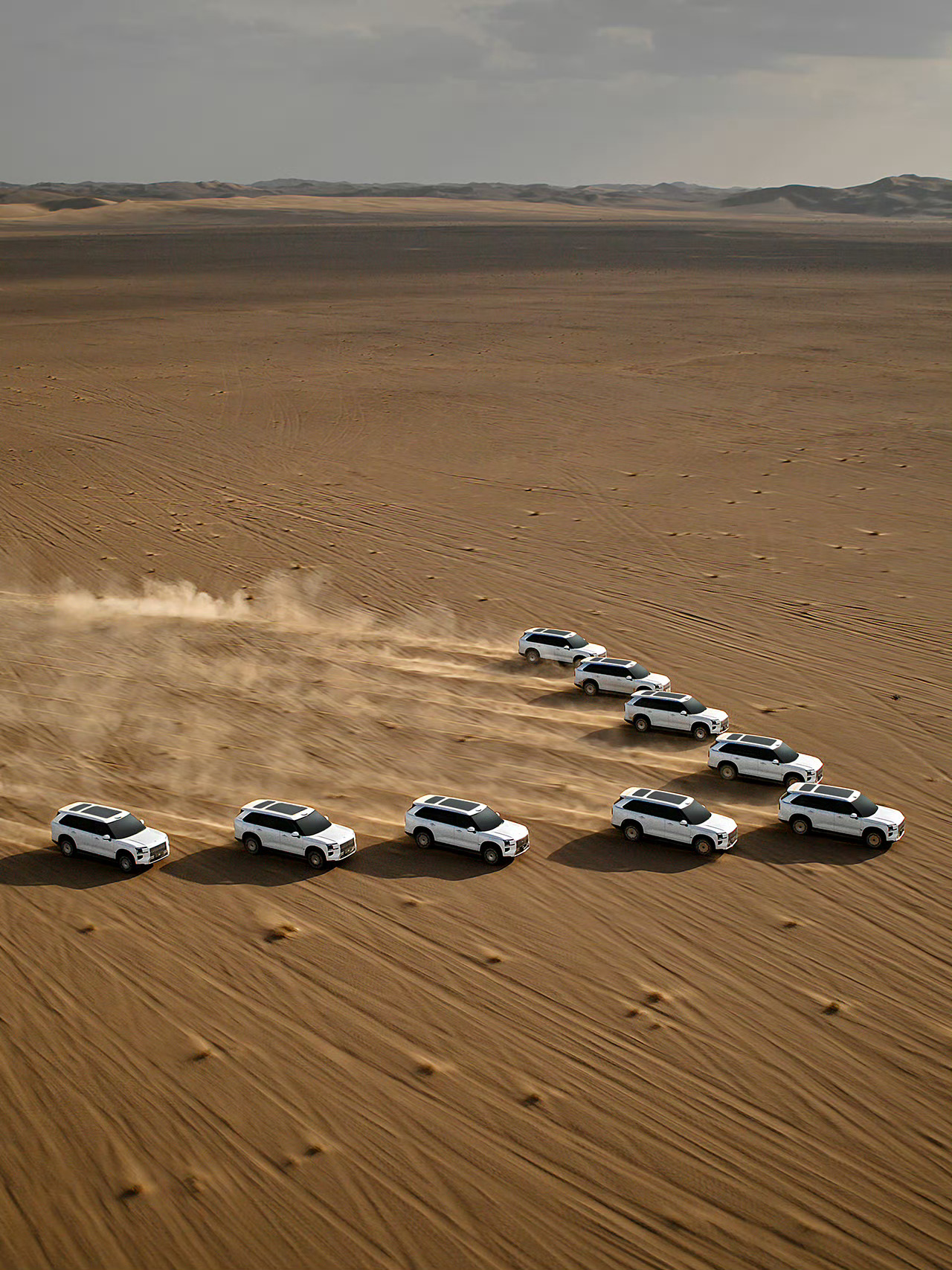 极氪9X确实够硬核，尤其是在安全性方面，整车采用的浩瀚安全盔甲，高强度钢和铝合金