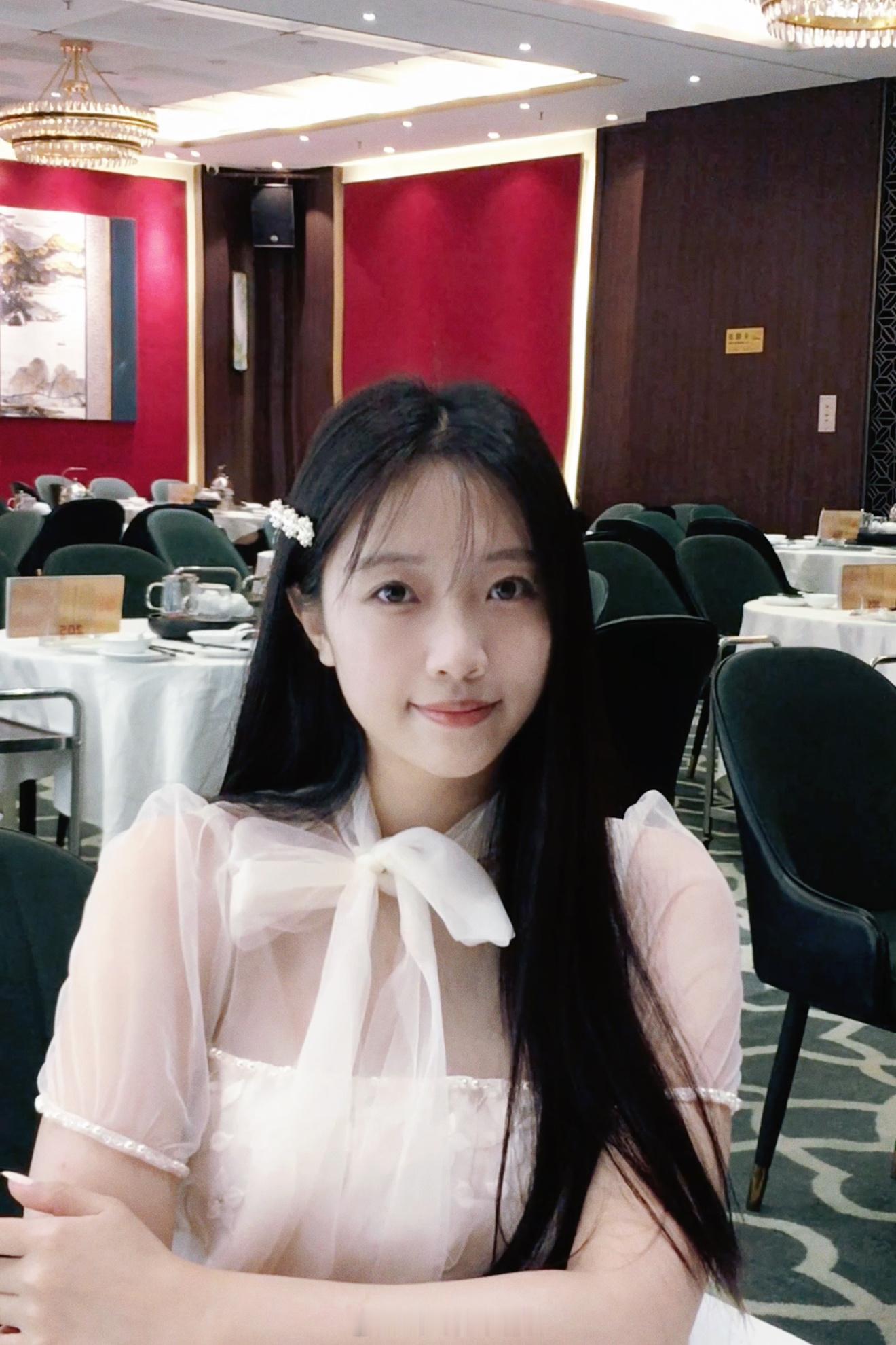 好喜欢这个古早滤镜！！ （先发一张）