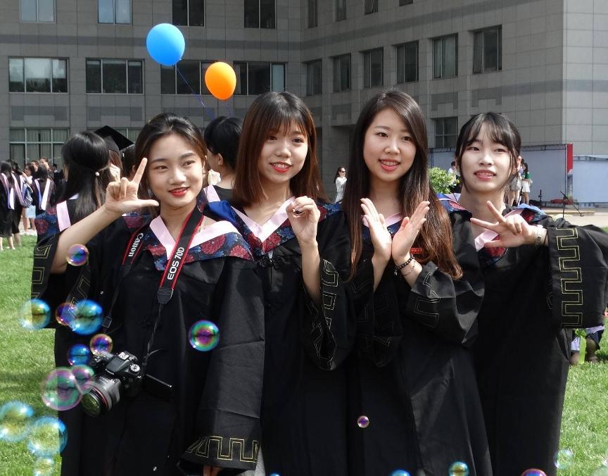 复旦教授提出“恢复中专”，再发达的社会，也用不上那么多大学生
复旦教授葛剑雄表示