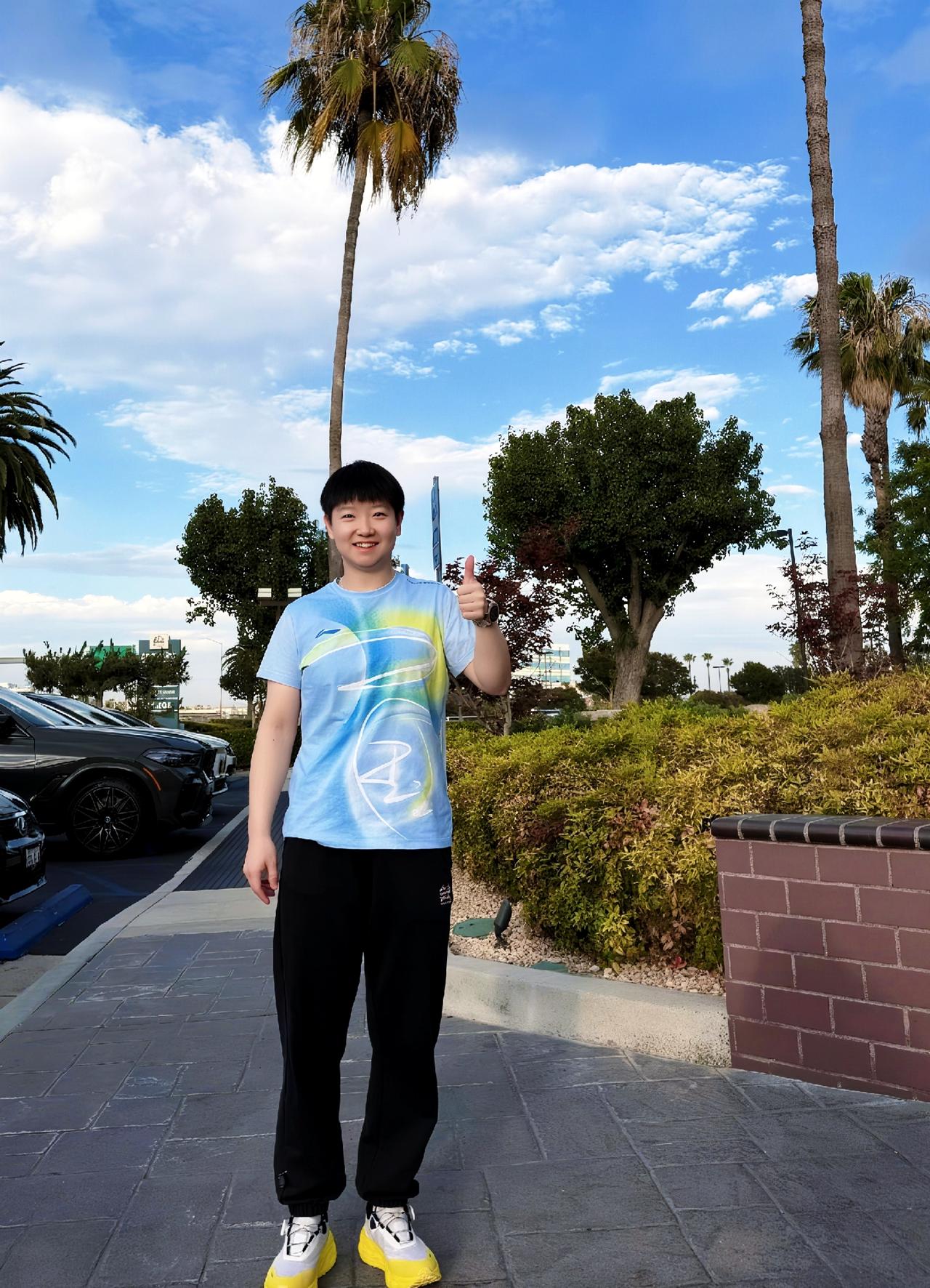 对于孙颖莎复出雄安赛区的乒超联赛，我的心情是矛盾的。
        一方面，我