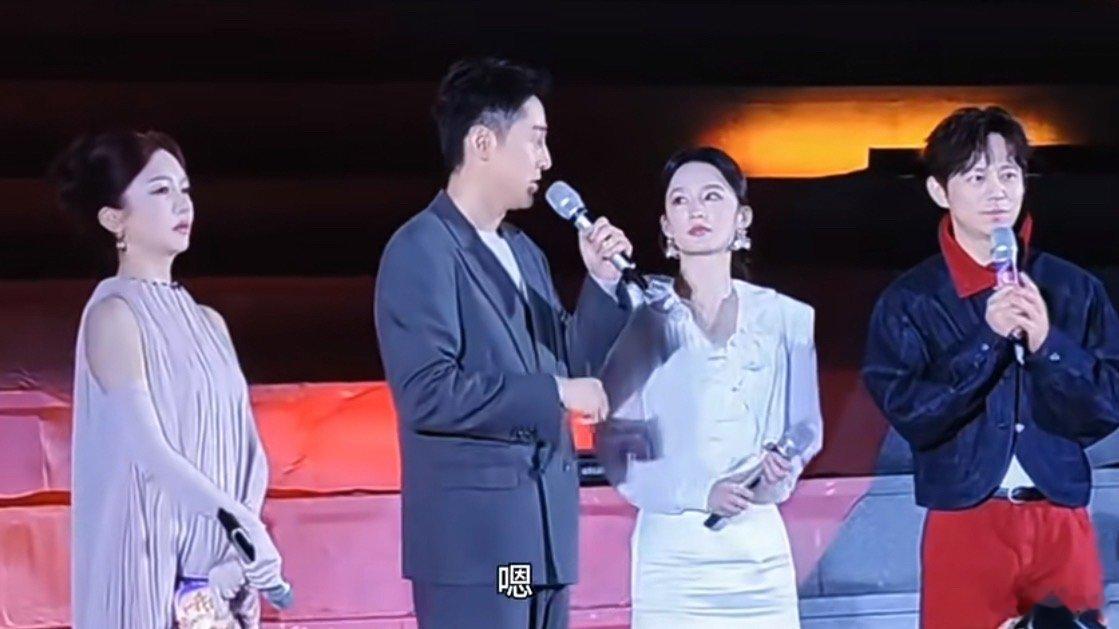 人间有味 番位争议高情商 九转大肠是说的现在的按笔画排名，北京烤鸭在戏里的重要性