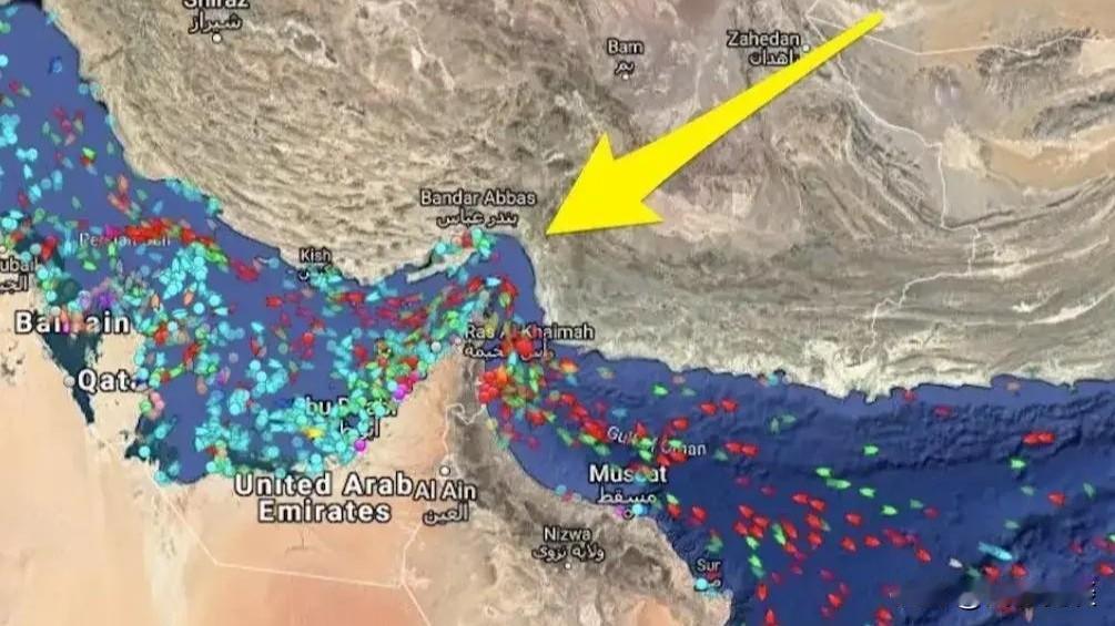 美封锁、伊开放：霍尔木兹海峡战略影响全解析—— 

美国“精准封锁伊朗港口”、伊