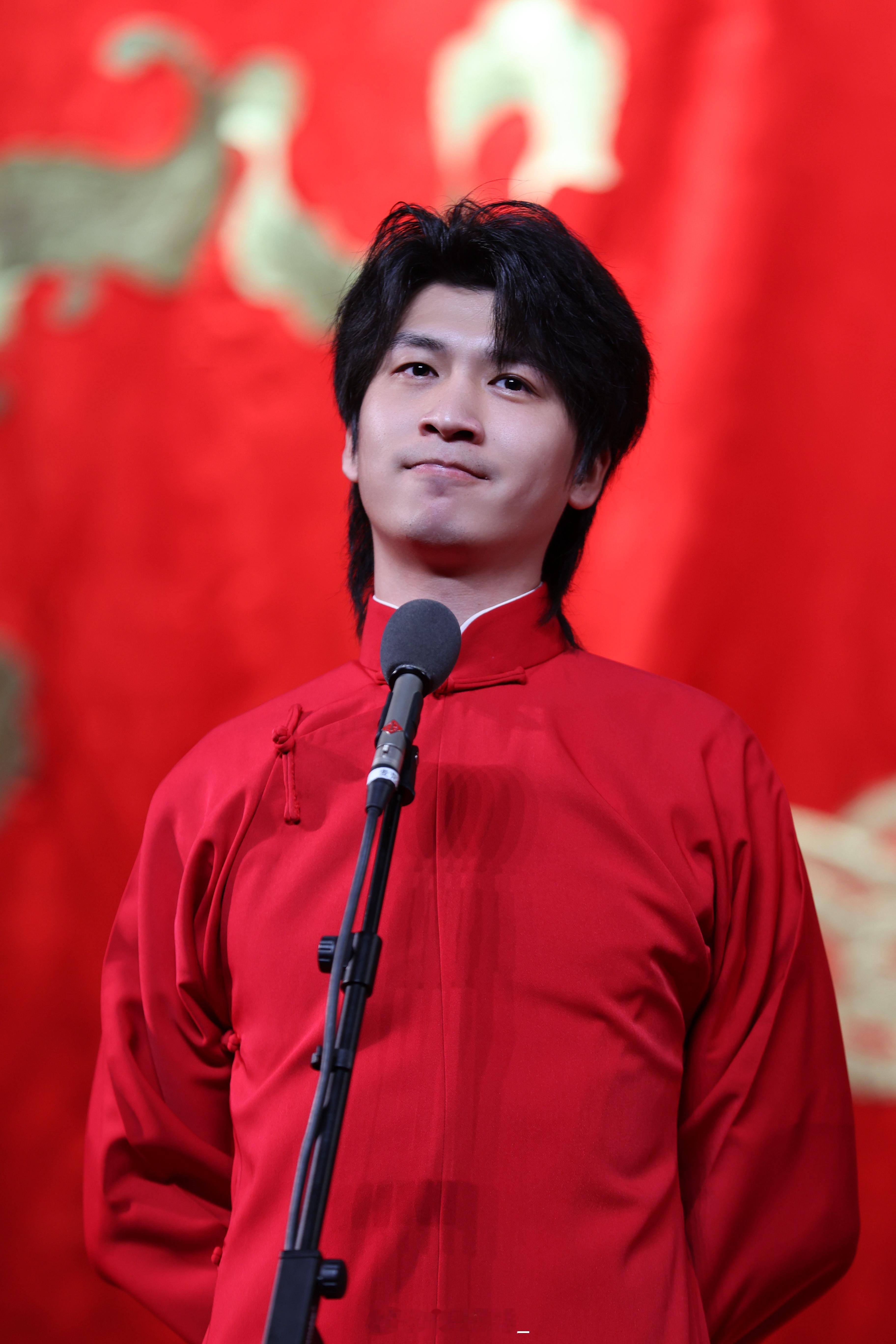 这件大褂有年头没见了，至少3.4年了 