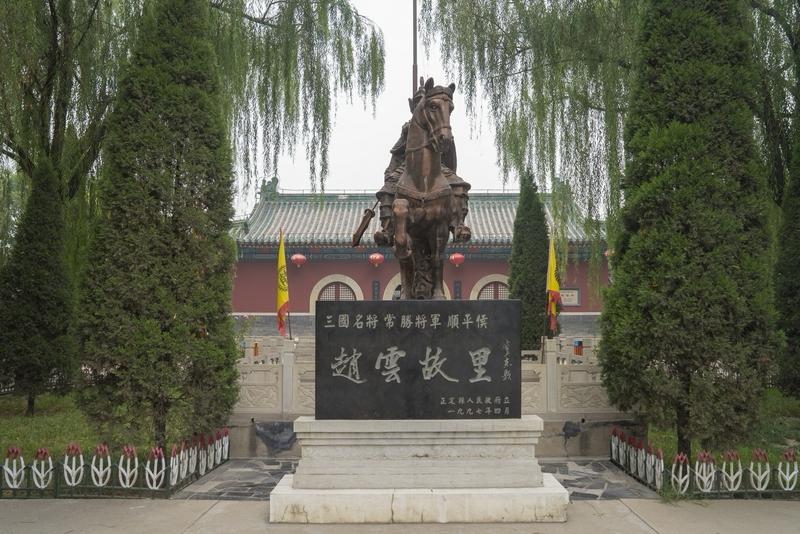 三国武力大PK，赵云加关羽能战胜吕布吗？这话题太带劲了。吕布号称三国第一猛将，辕