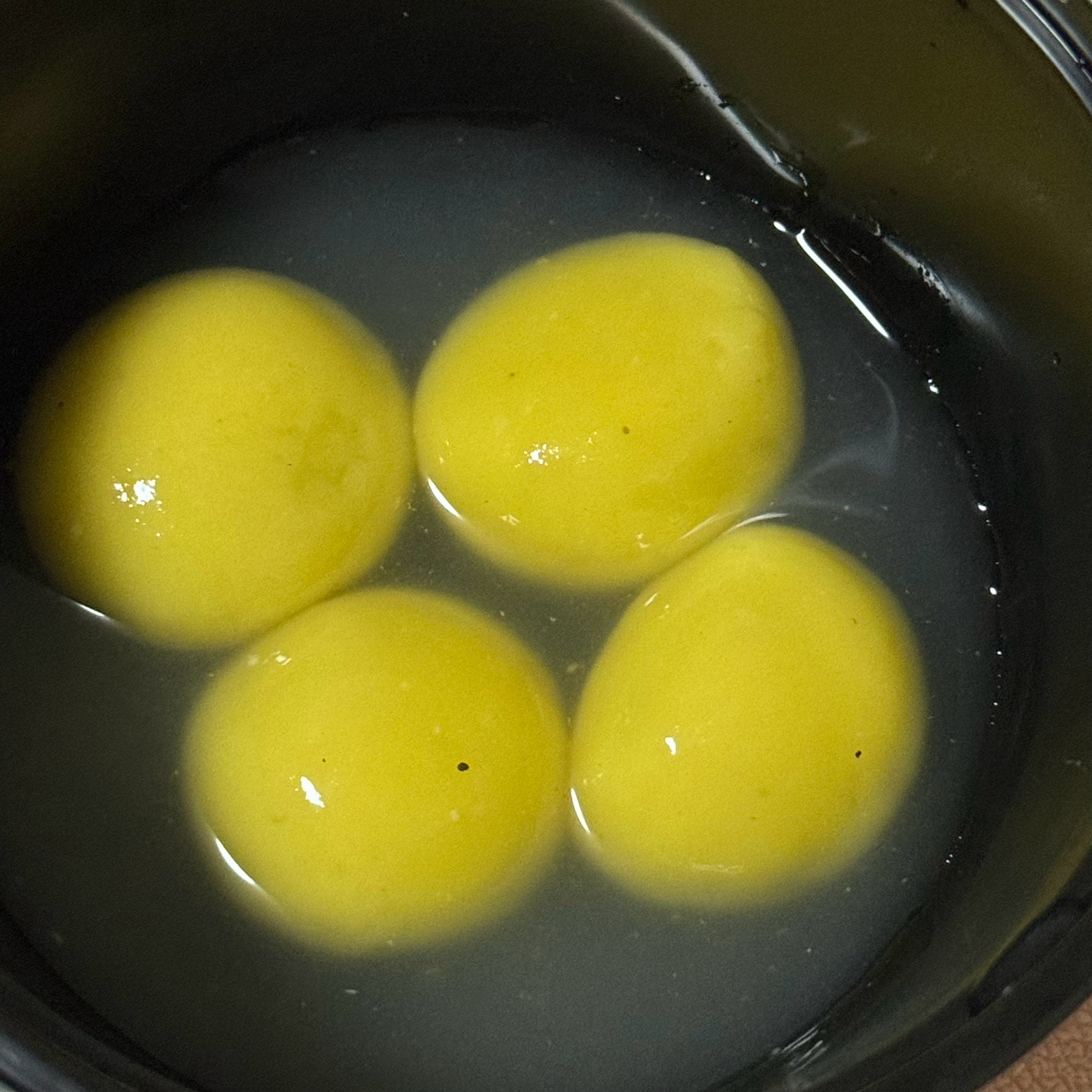 今天元宵节，大家吃的是汤圆还是元宵