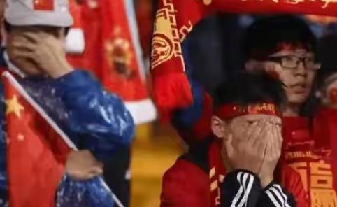 知不知道！中国体育界近期发生了两件奇耻大辱的事。

10月2日晚，重庆国际足球邀