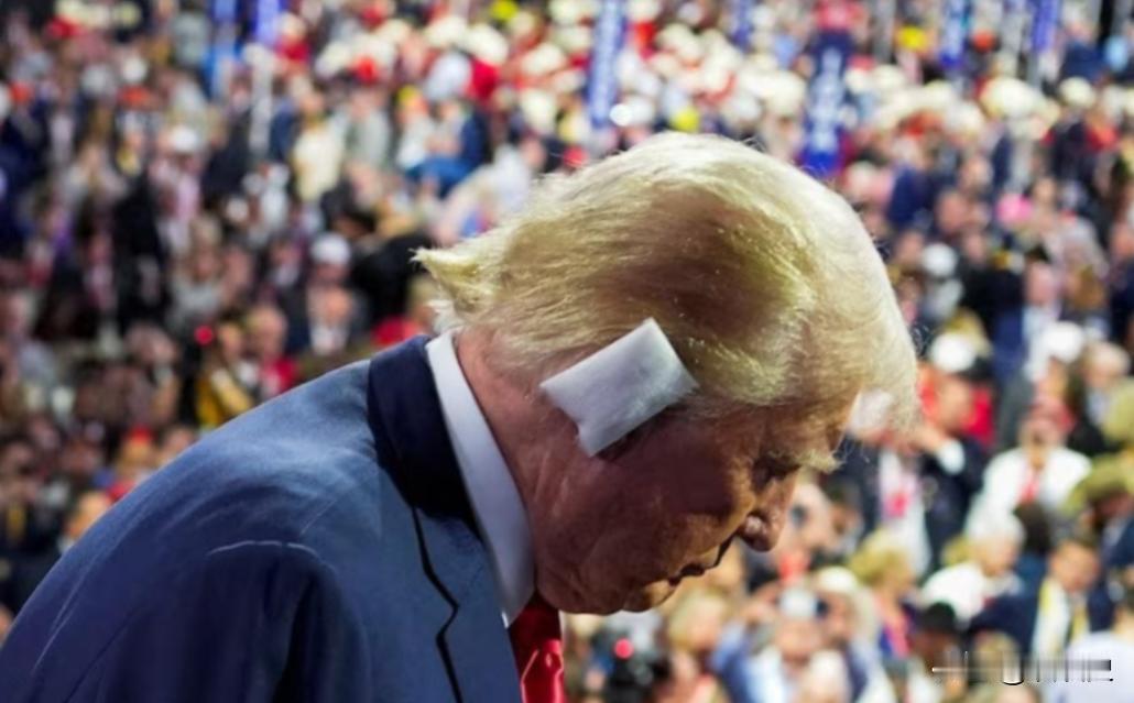 枪声终于停了，白宫还是低下了高昂的头颅！特朗普不得不亲自给民主党州长打电话求和，