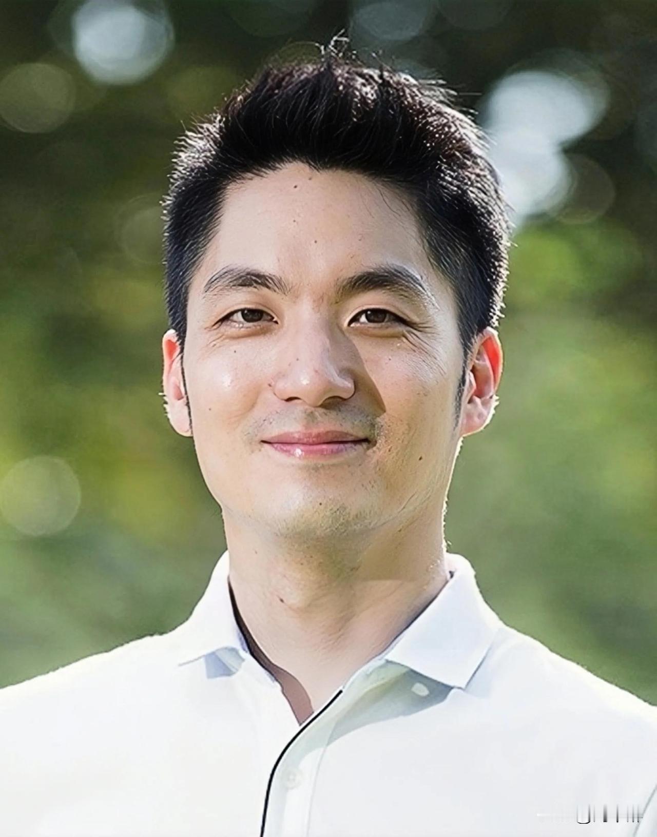 岛内最最应该高举“反独”之人，定当是蒋万安！
其一、蒋万安是老蒋嫡曾孙。当年在台