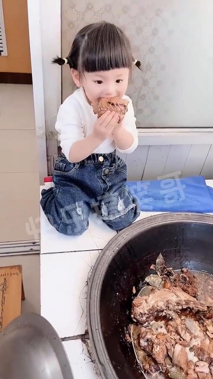 哎呦我的妈，哈哈。
