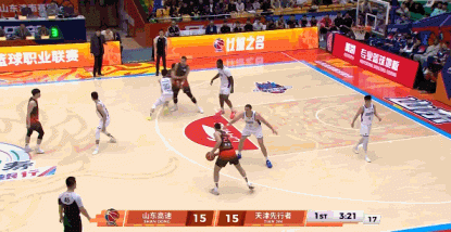 组织没问题！高诗岩送8助攻 另3中2拿到5分3篮板cba