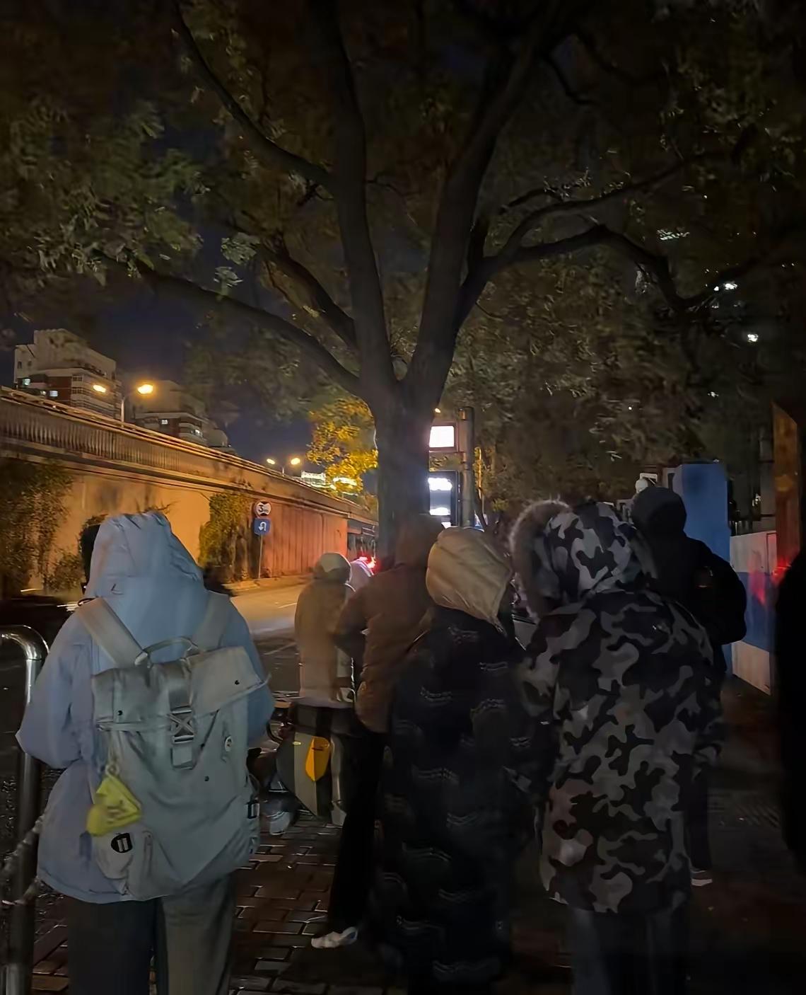 奉劝大家一句，
未来3天非必要别出门！
家人们注意了！紧急提个醒，未来3天，能不