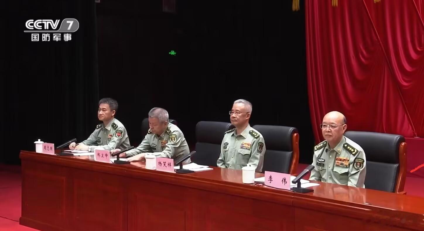 神舟十二号至十五号航天员授称颁奖大会 ​​​
