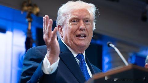 波尔特尼科夫称，特朗普不会让美国再次伟大




记者波尔特尼科夫表示，美国总统