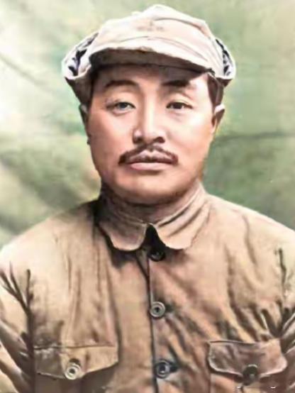 1936年7月，红二方面军挺进川西北草地。行军半月，携带的粮食彻底耗尽。断粮之后