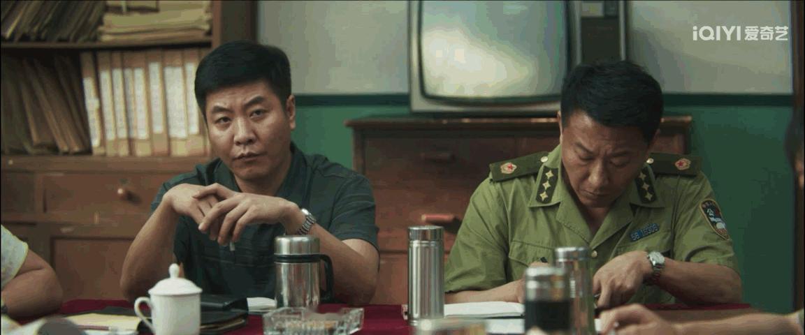 他只是疯子不是替罪羊尊重不是教养里可有可无的东西 ​​​