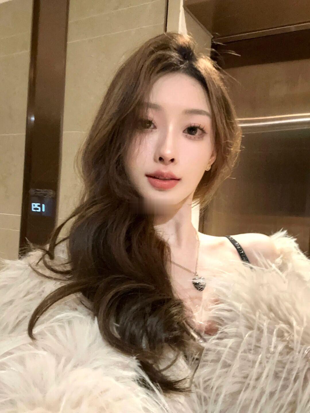变身网感美女