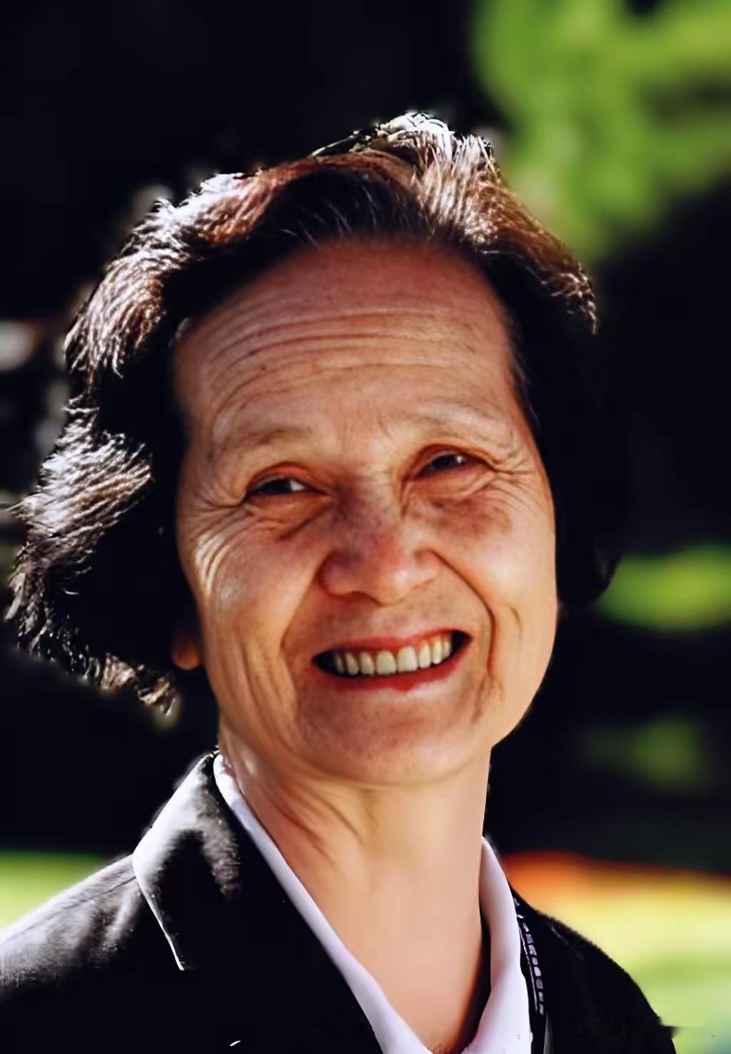 高分子化学家，中国科学院院士，浙江大学教授、博士生导师，于2026年7月2日在杭