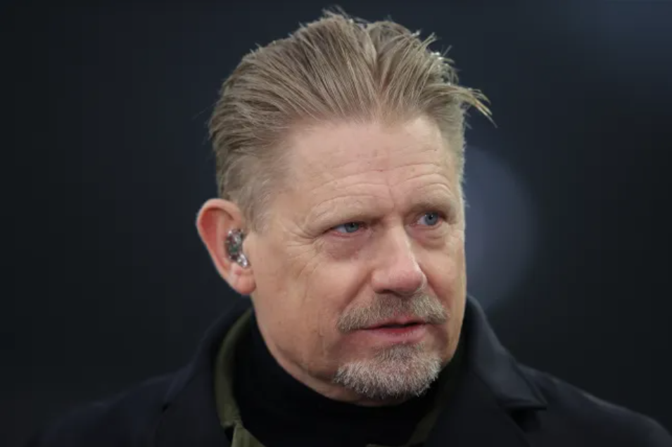 舒梅切尔：范德芬的比赛直觉很棒，他的速度和爆发价值很大