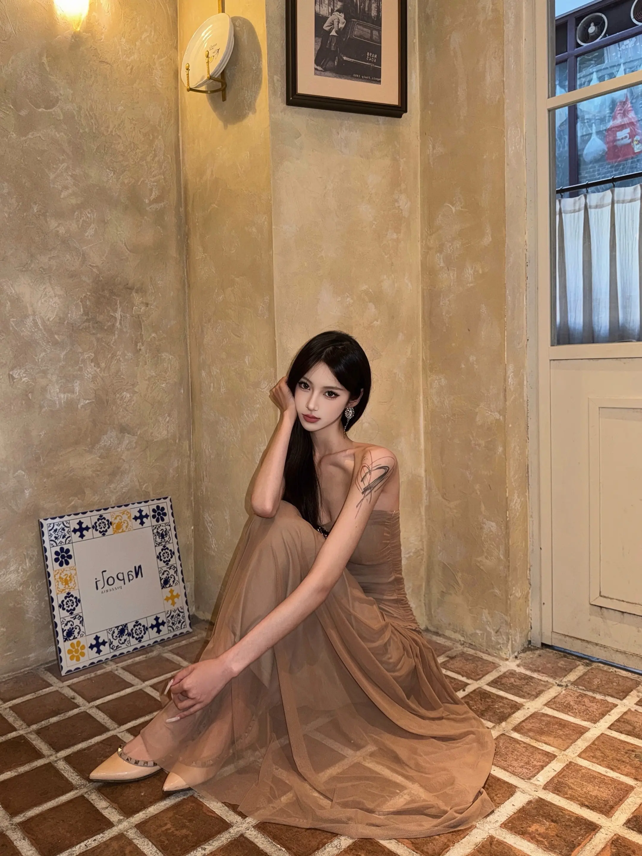 玫瑰根本不会在乎别人觉得她带刺