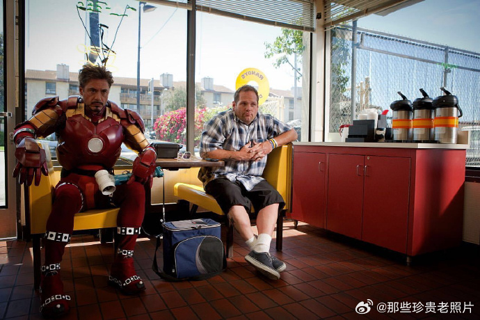 2009年，正在参与《钢铁侠2》拍摄的小罗伯特·唐尼。 