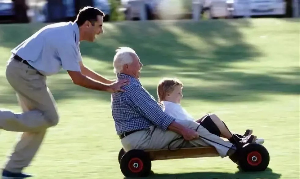 同样年龄，呈现出两种不同的人生状态