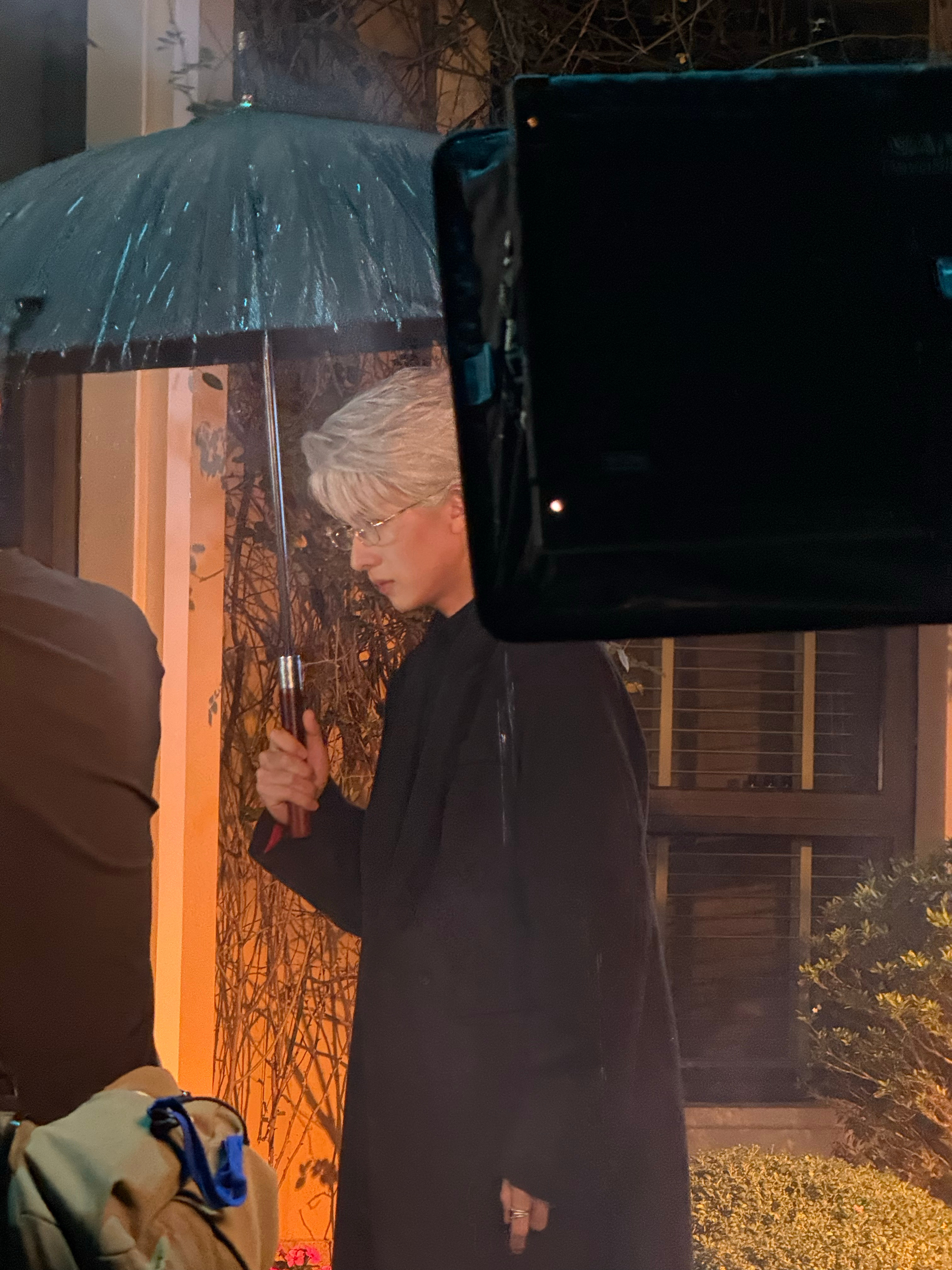 拍《志明与春娇》的时候，好几次都忍不住跟其他工作人员感慨，陈添祥的五官实在是太清