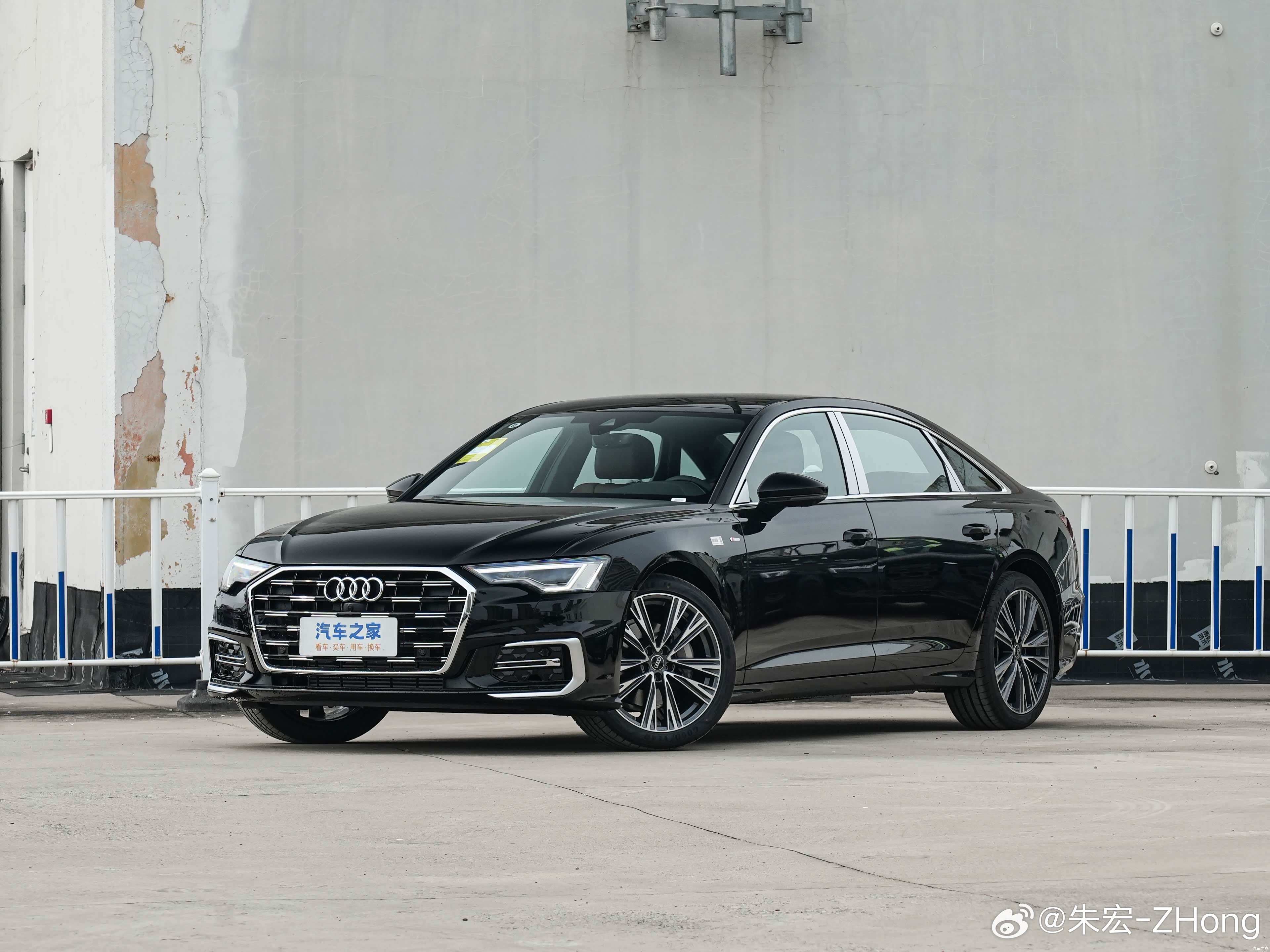 奥迪A6L45TFSI 两驱 黑车黑内 26款 全款裸车288,587元比40T
