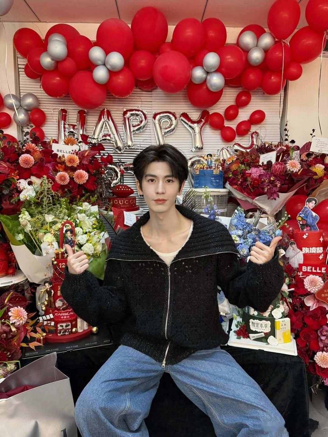 张凌赫ins晒生日照  张凌赫ins晒庆生照，生日快乐哇张凌赫ins晒庆生照